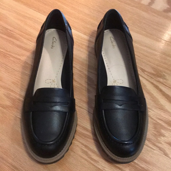 clarks griffin milly black leather